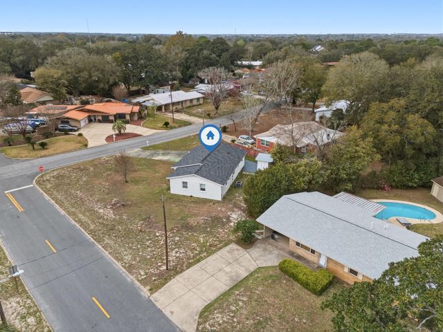 205 NW Baker Avenue, Fort Walton Beach, FL 32548