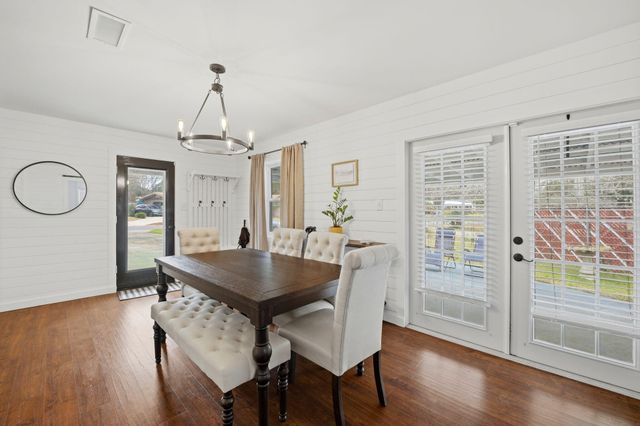 205 NW Baker Avenue, Fort Walton Beach, FL 32548