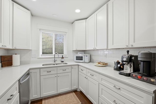 205 NW Baker Avenue, Fort Walton Beach, FL 32548