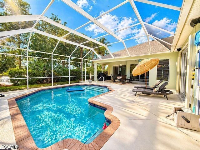 14897 Calusa Palms DR, Fort Myers, FL 33919