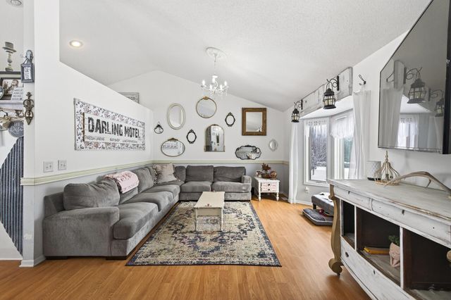 860 527th Circle, Stanchfield, MN 55080