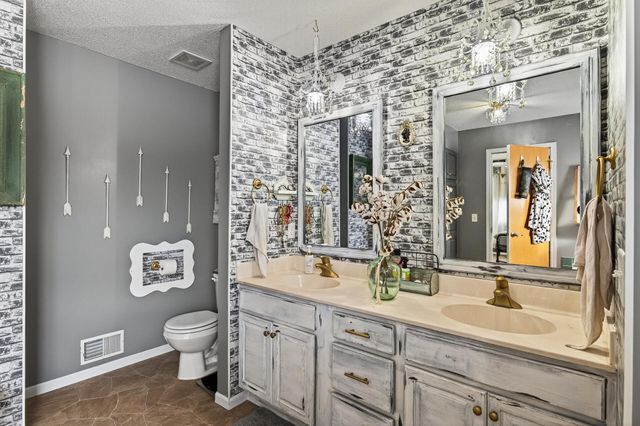 860 527th Circle, Stanchfield, MN 55080