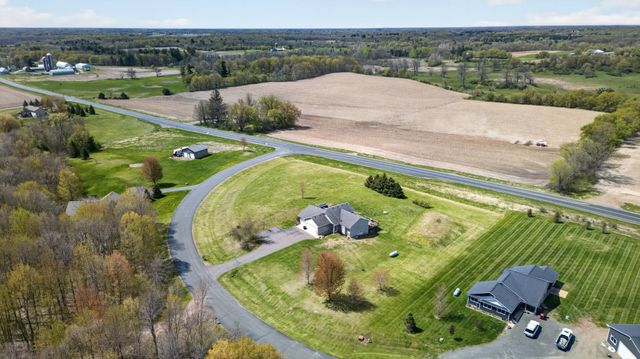 860 527th Circle, Stanchfield, MN 55080