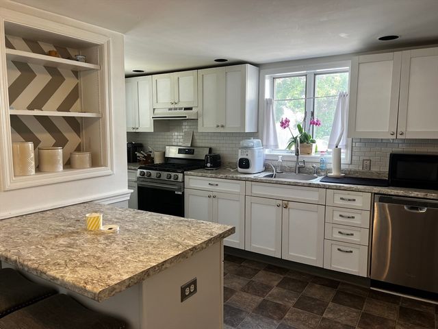 141 High Street 1, Danvers, MA 01923