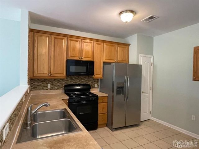 3018 Edward Stec Boulevard, Edison, NJ 08837