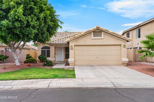 7439 W LOUISE Drive, Glendale, AZ 85310