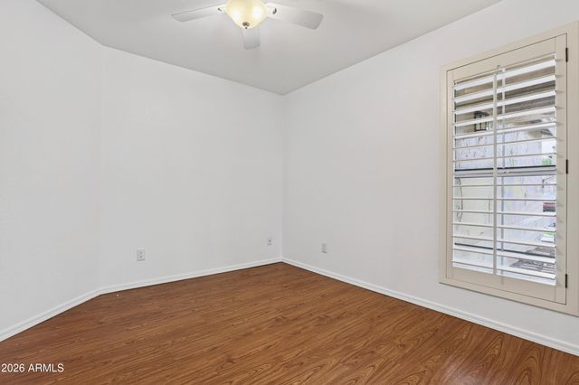 7439 W LOUISE Drive, Glendale, AZ 85310