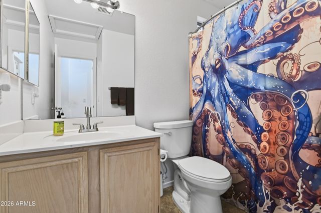 7439 W LOUISE Drive, Glendale, AZ 85310