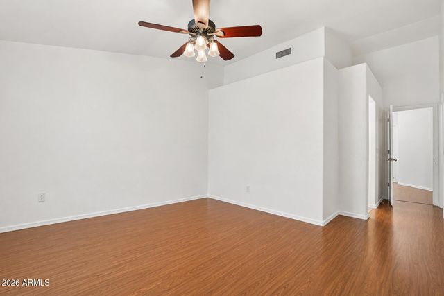 7439 W LOUISE Drive, Glendale, AZ 85310