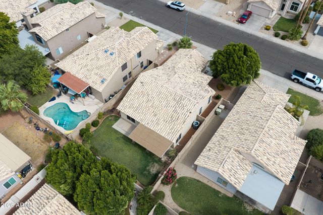 7439 W LOUISE Drive, Glendale, AZ 85310