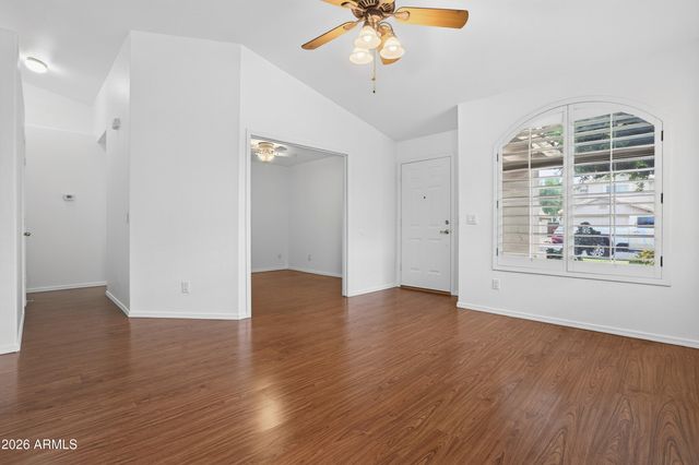 7439 W LOUISE Drive, Glendale, AZ 85310