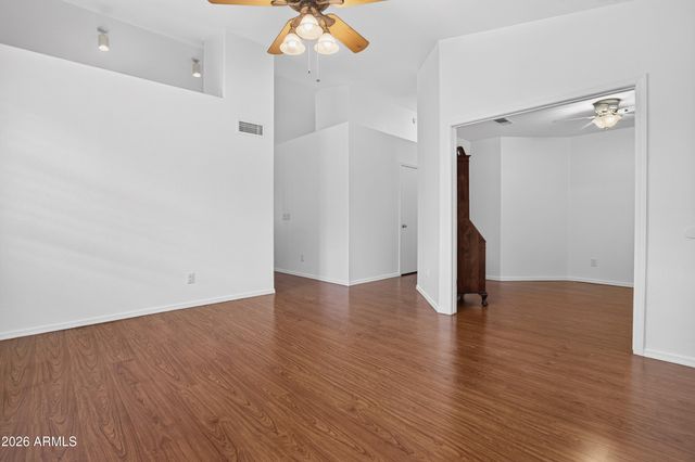 7439 W LOUISE Drive, Glendale, AZ 85310