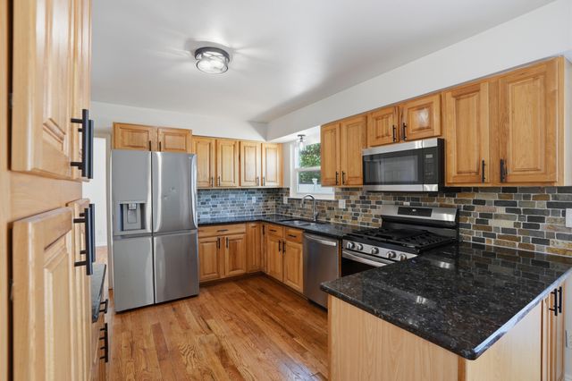 44890 Greenwood Drive, Van Buren Twp, MI 48111