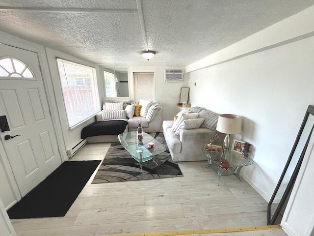 1 NE Circle Drive, Joliet, IL 60433