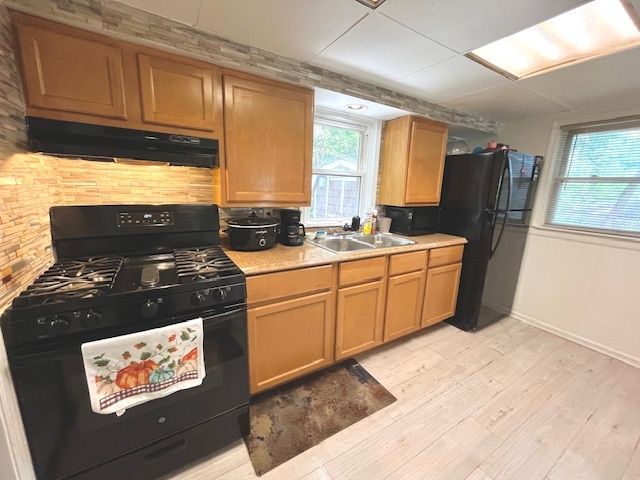 1 NE Circle Drive, Joliet, IL 60433