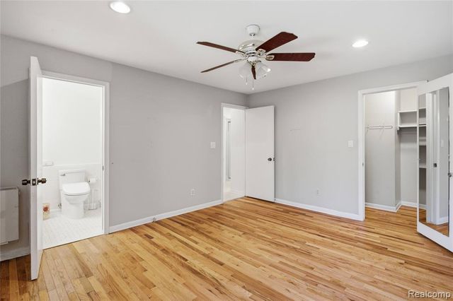 4041 W Maple Road E102, Bloomfield Hills, MI 48301