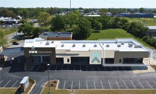 225 N Bloomington Street, Lowell, AR 72745