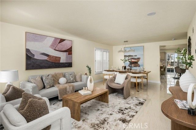7 Carriage, Irvine, CA 92602