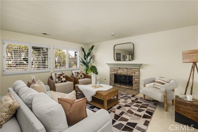 7 Carriage, Irvine, CA 92602