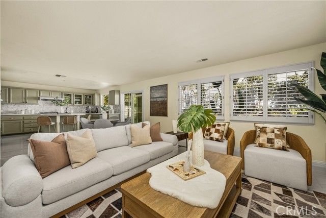 7 Carriage, Irvine, CA 92602