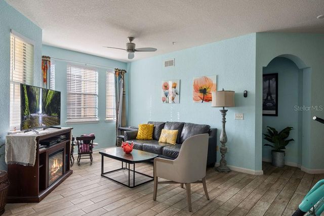 302 TERRACE RIDGE CIRCLE 302, Davenport, FL 33896