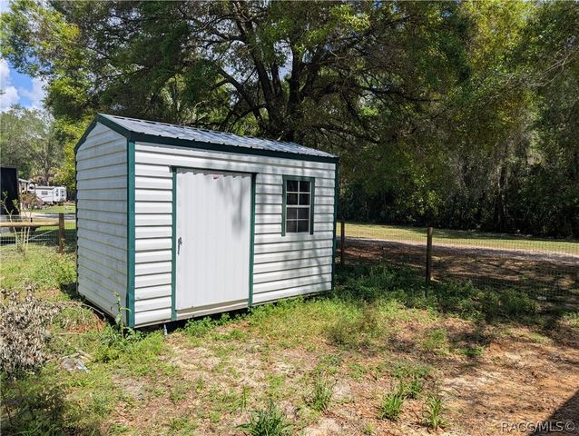 2975 E Blackberry Lane, Hernando, FL 34442