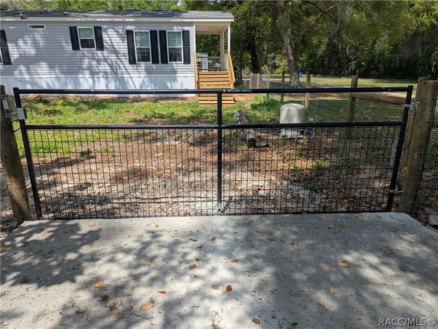 2975 E Blackberry Lane, Hernando, FL 34442