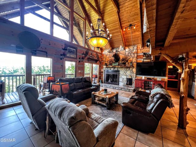 1902 Bluff Ridge Road, Sevierville, TN 37876