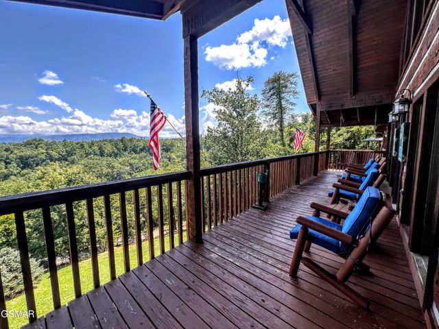 1902 Bluff Ridge Road, Sevierville, TN 37876