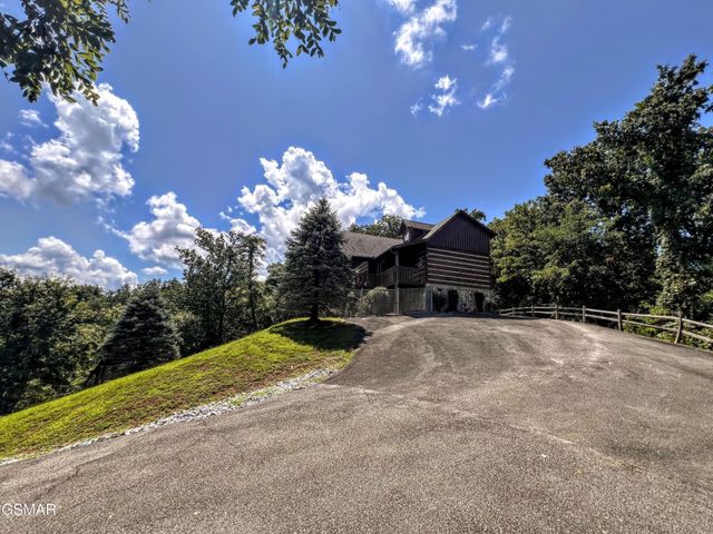1902 Bluff Ridge Road, Sevierville, TN 37876