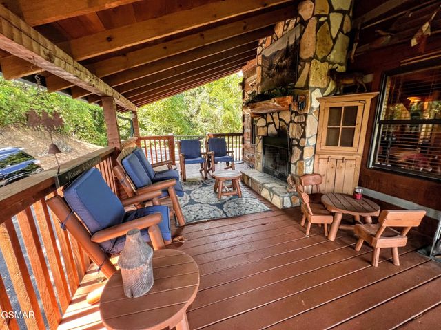 1902 Bluff Ridge Road, Sevierville, TN 37876