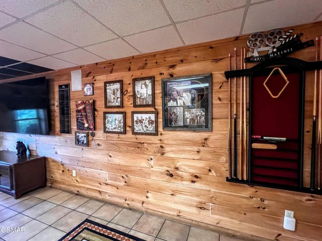 1902 Bluff Ridge Road, Sevierville, TN 37876