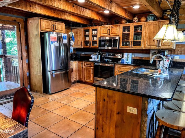 1902 Bluff Ridge Road, Sevierville, TN 37876