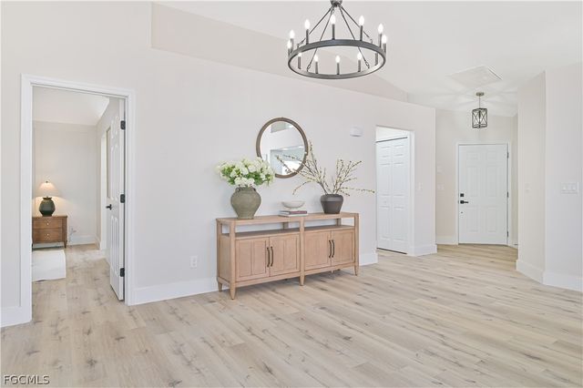 20844 Country Barn DR, Estero, FL 33928