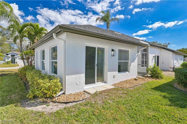 20844 Country Barn DR, Estero, FL 33928