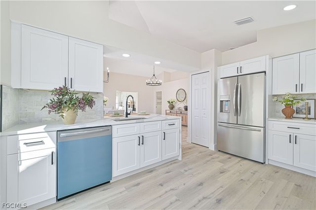 20844 Country Barn DR, Estero, FL 33928