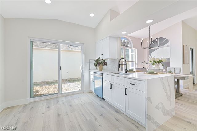 20844 Country Barn DR, Estero, FL 33928