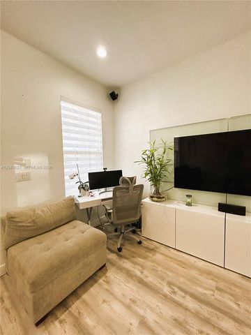 14628 SW 6th Street, Pembroke Pines, FL 33027