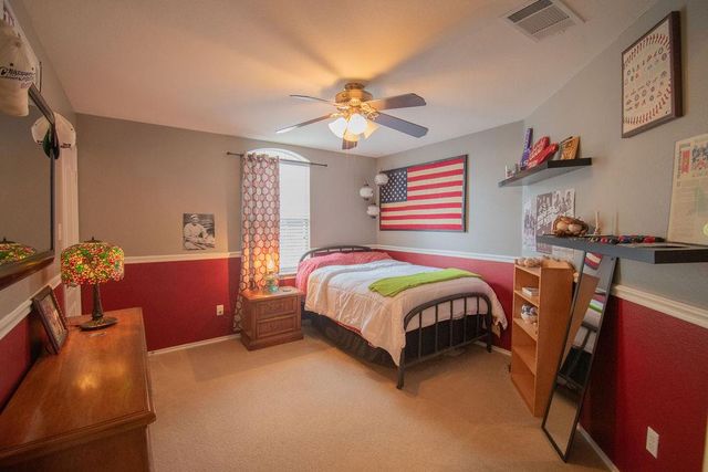 200 Floating Leaf DR, Hutto, TX 78634