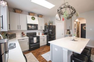 200 Floating Leaf DR, Hutto, TX 78634