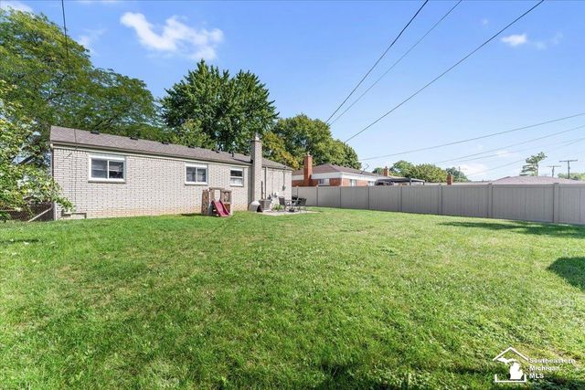 3469 Van Horn Road, Trenton, MI 48183