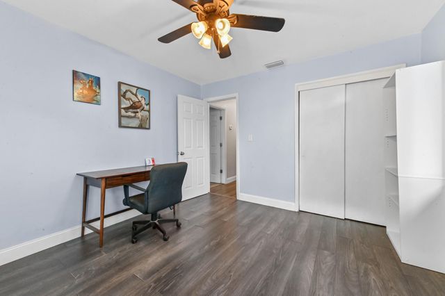 2898 SE 1st Place, Boynton Beach, FL 33435