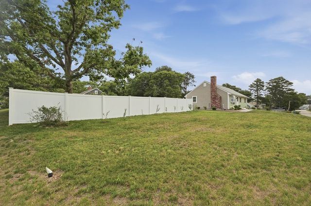 40 North Street, Dennis, MA 02639