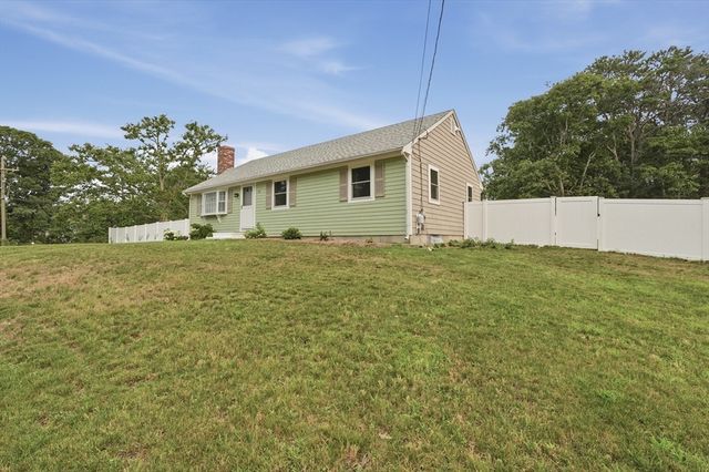 40 North Street, Dennis, MA 02639