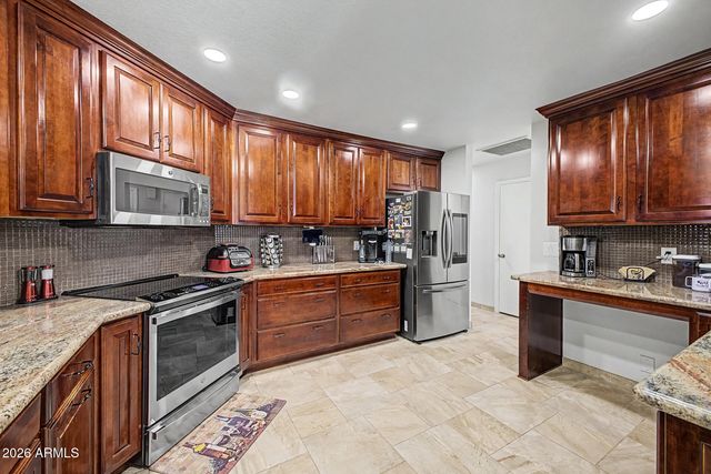 11808 N 78TH Drive, Peoria, AZ 85345