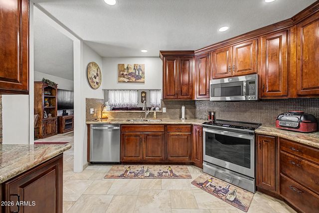 11808 N 78TH Drive, Peoria, AZ 85345