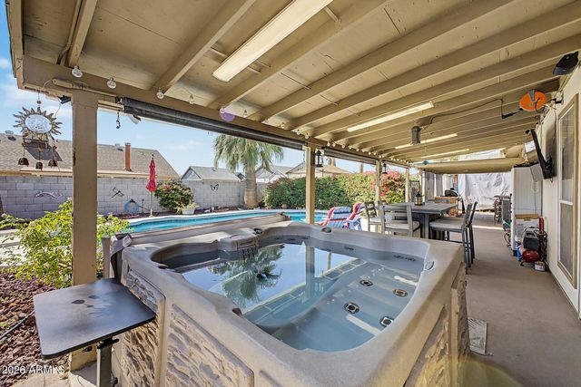 11808 N 78TH Drive, Peoria, AZ 85345
