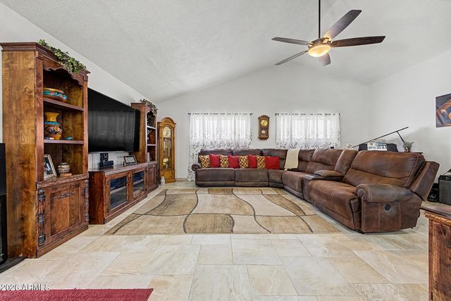 11808 N 78TH Drive, Peoria, AZ 85345