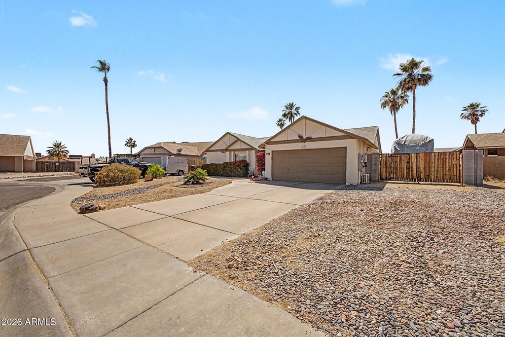 11808 N 78TH Drive, Peoria, AZ 85345 — photo 2