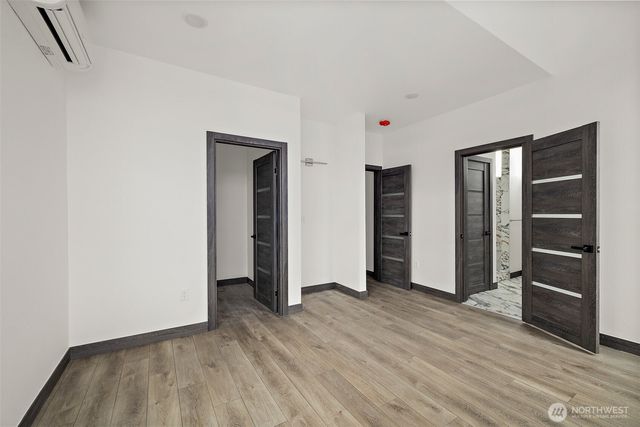 8608 42nd Avenue S, Seattle, WA 98118